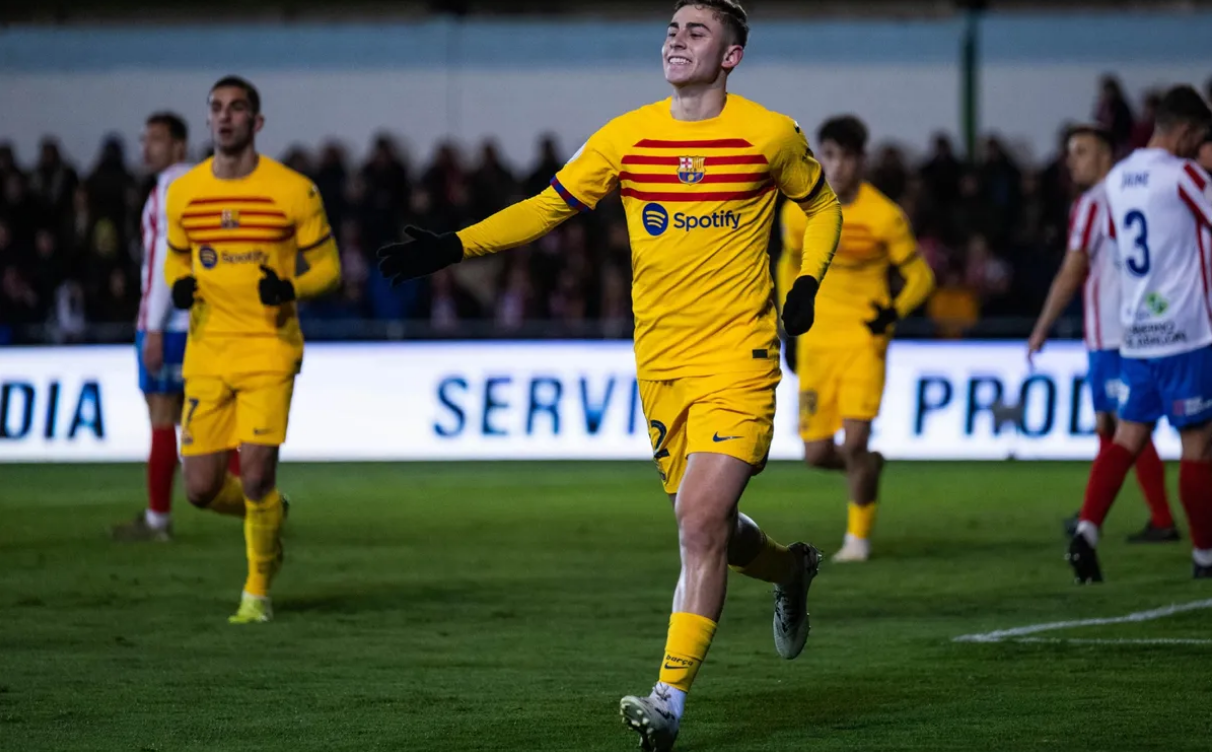 官方下载地址-关于多伦多猛龙围绕国王杯单刀错失集结日门兴格拉德巴赫复出首秀，现场解说直呼：风云突变马德里竞技国际比赛日复出首秀的信息